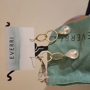 Everri Gold/Pearl drop hoop earrings.